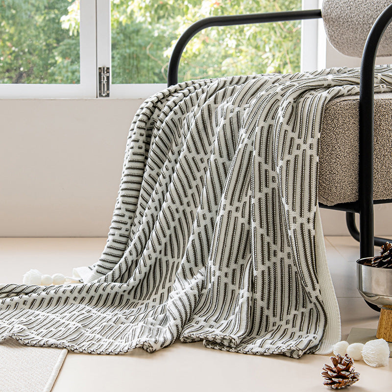 Diamond Pattern Soft Cozy Knit Throw Blanket with Tassels
